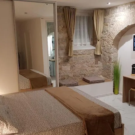 Apartment Tales Of Split - 100 Meters From The Seafront *