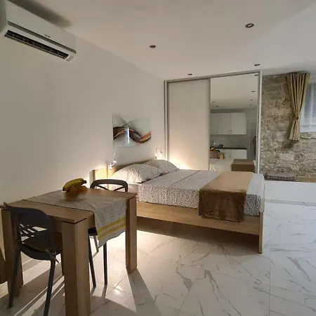 Lejlighed Tales Of - 100 Meters From The Seafront