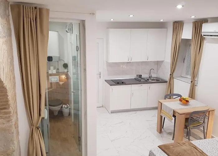 Tales Of - 100 Meters From The Seafront Lejlighed Split