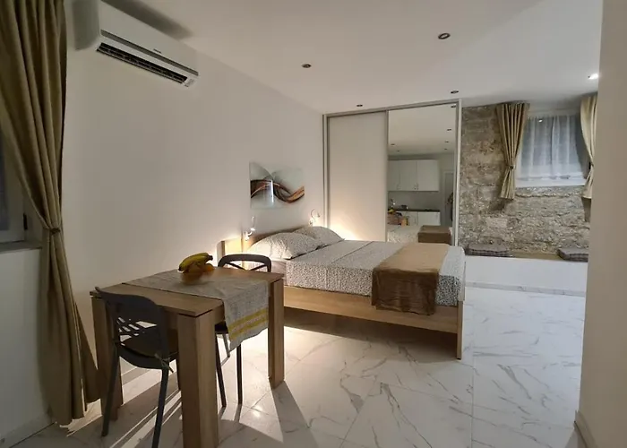 Lejlighed Tales Of - 100 Meters From The Seafront