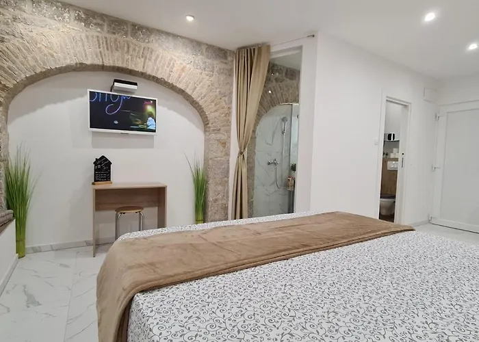 Tales Of - 100 Meters From The Seafront * سبليت